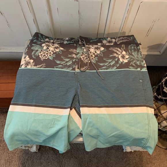 🏝 🏄 🩳 Good fellow Board Shorts 🩳 🏄 🏝 - Picture 2 of 7